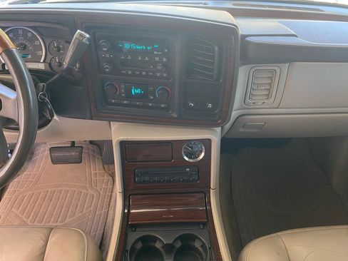 Used 2003 Cadillac Escalade 2WD image 14