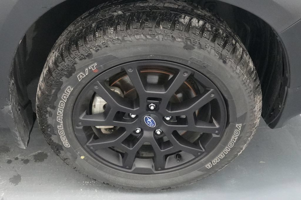Used 2025 Subaru Crosstrek 2.5i Wilderness AWD/4WD image 11
