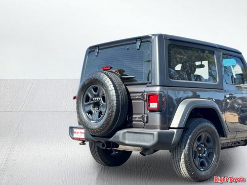 Used 2024 Jeep Wrangler Sport AWD/4WD image 10