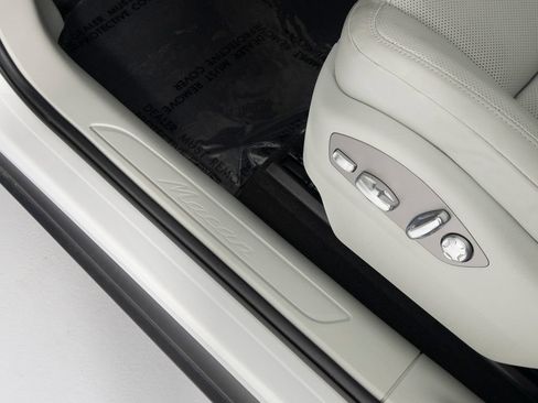 Certified 2026 Porsche Macan AWD/4WD image 20