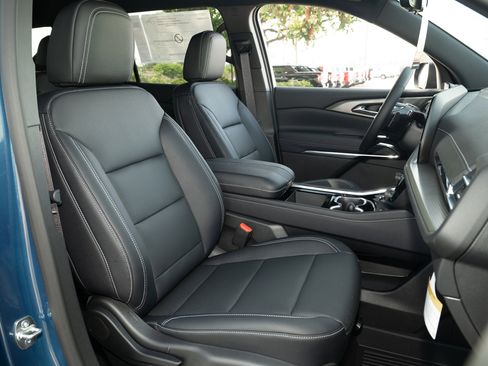 New 2026 Chevrolet Traverse LT w/ Driver Confidence Package image 37