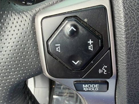 Used 2023 Toyota 4Runner SR5 AWD/4WD image 7
