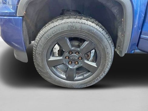 Used 2018 GMC Sierra 1500 SLE w/ Elevation Edition AWD/4WD image 13