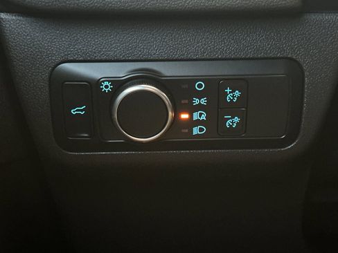 Used 2024 Ford Escape ST-Line w/ Tech Pack #1 FWD image 31