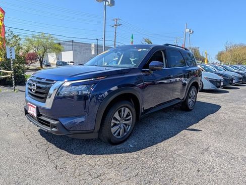 Certified 2024 Nissan Pathfinder SV AWD/4WD image 7
