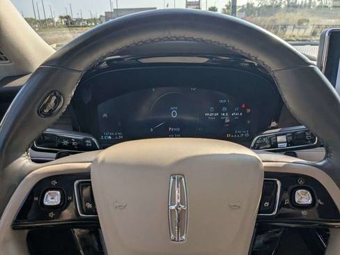 Used 2023 Lincoln Corsair Reserve w/ Jet Appearance Package image 29