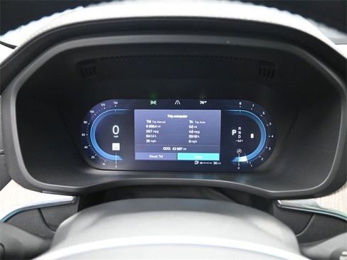 Certified 2022 Volvo XC60 B6 Inscription w/ Advanced Package image 10
