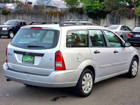 Used 2004 Ford Focus SE image 7