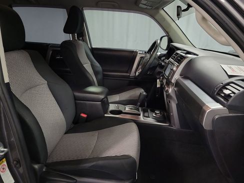 Used 2016 Toyota 4Runner SR5 image 25