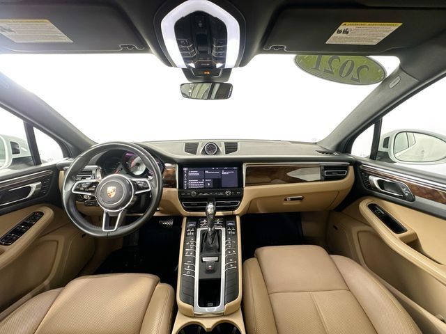 Used 2021 Porsche Macan S AWD/4WD image 3