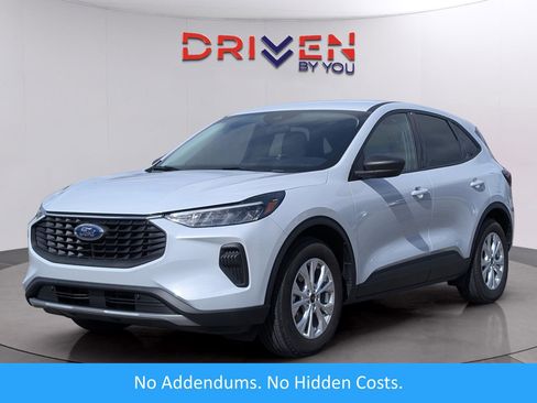 Used 2025 Ford Escape Active w/ Cold Weather Package image 1
