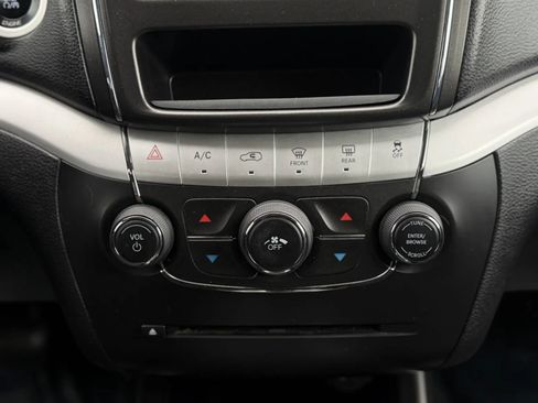 Used 2016 Dodge Journey SE w/ Popular Equipment Group image 7