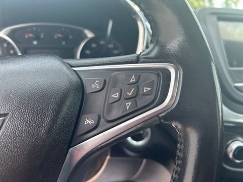 Used 2019 Chevrolet Equinox LT w/ Driver Convenience Package FWD image 18