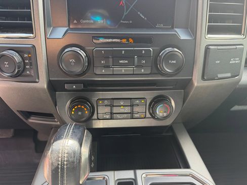 Used 2018 Ford F150 Raptor w/ Equipment Group 801A Mid AWD/4WD image 22