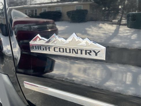 Used 2018 Chevrolet Silverado 3500 High Country AWD/4WD image 7