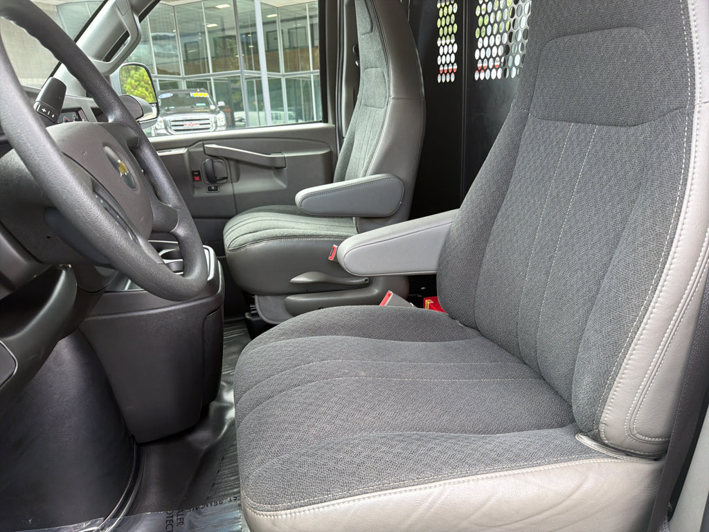 Used 2025 Chevrolet Express 2500 w/ Driver Convenience Package RWD image 14
