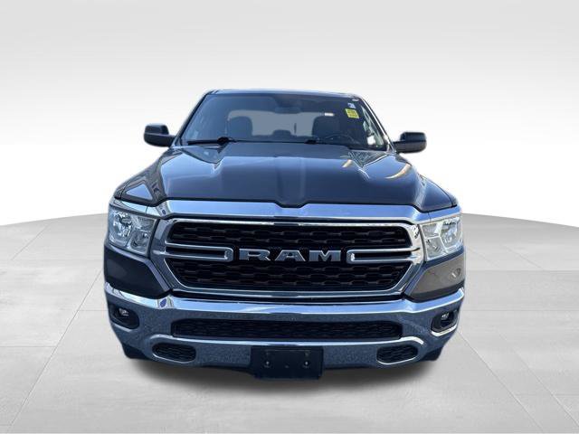Used 2022 RAM 1500 Big Horn AWD/4WD image 3