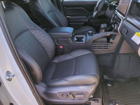 Used 2025 Toyota Tacoma TRD Sport image 29