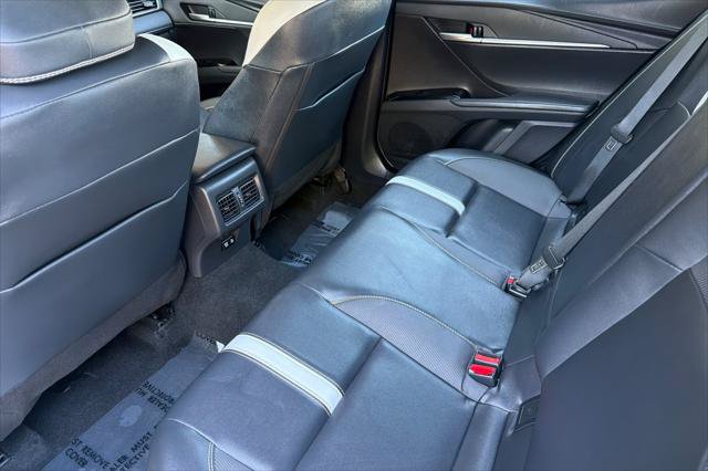 Certified 2025 Toyota Camry SE FWD image 4