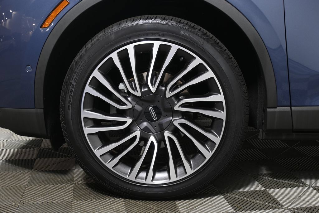 Used 2022 Lincoln Corsair Reserve w/ Equipment Group 201A AWD/4WD image 12