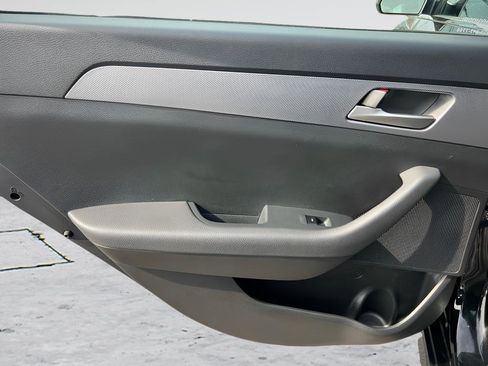 Used 2019 Hyundai Sonata SE image 20