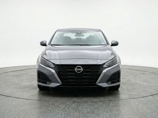 Used 2025 Nissan Altima 2.5 SV video 1