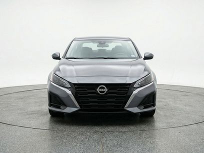 Used 2025 Nissan Altima 2.5 SV