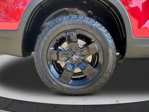 Used 2025 Honda Ridgeline Black Edition image 38