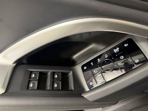 Used 2025 Audi Q5 Premium Plus AWD/4WD image 19