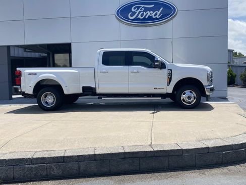 Used 2025 Ford F350 Lariat w/ Chrome Package AWD/4WD image 3