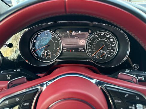 Used 2019 Bentley Bentayga image 83