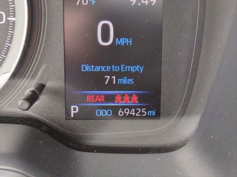 Certified 2021 Toyota Corolla LE image 24