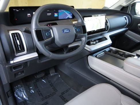 Certified 2025 Ford Expedition Max Active image 13