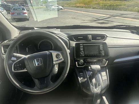 Used 2017 Honda CR-V LX image 7