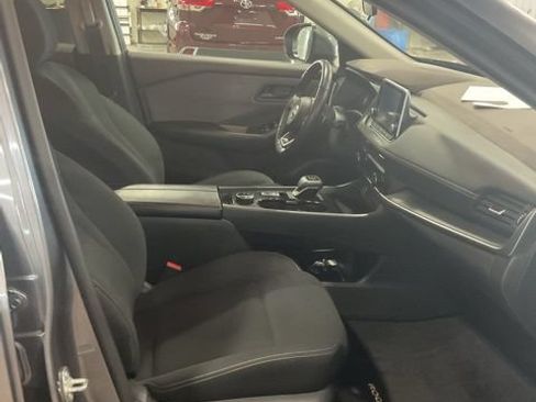 Used 2023 Nissan Rogue S AWD/4WD image 27