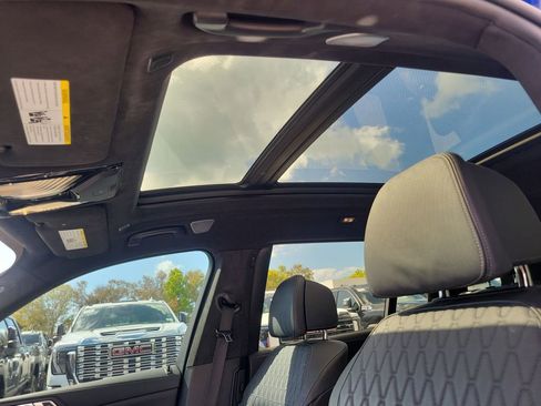 Used 2023 BMW X7 M60i w/ Executive Package image 24