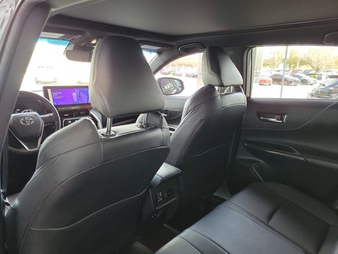 Certified 2023 Toyota Venza Nightshade image 26