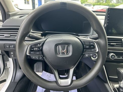Used 2019 Honda Accord LX image 12
