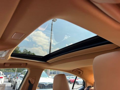 Certified 2025 Lexus ES 350 w/ Premium Package FWD image 33