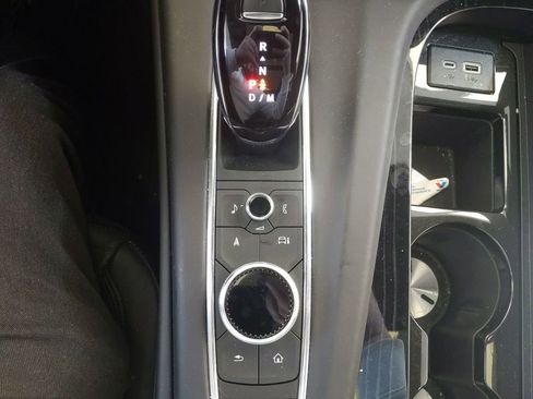 Used 2023 Cadillac Escalade ESV V AWD/4WD image 31