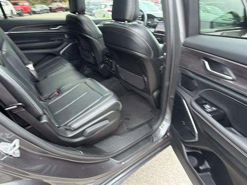 Used 2021 Jeep Grand Cherokee L Overland image 22