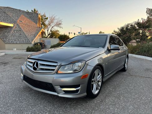 Used 2012 Mercedes-Benz C 250 Sedan image 2