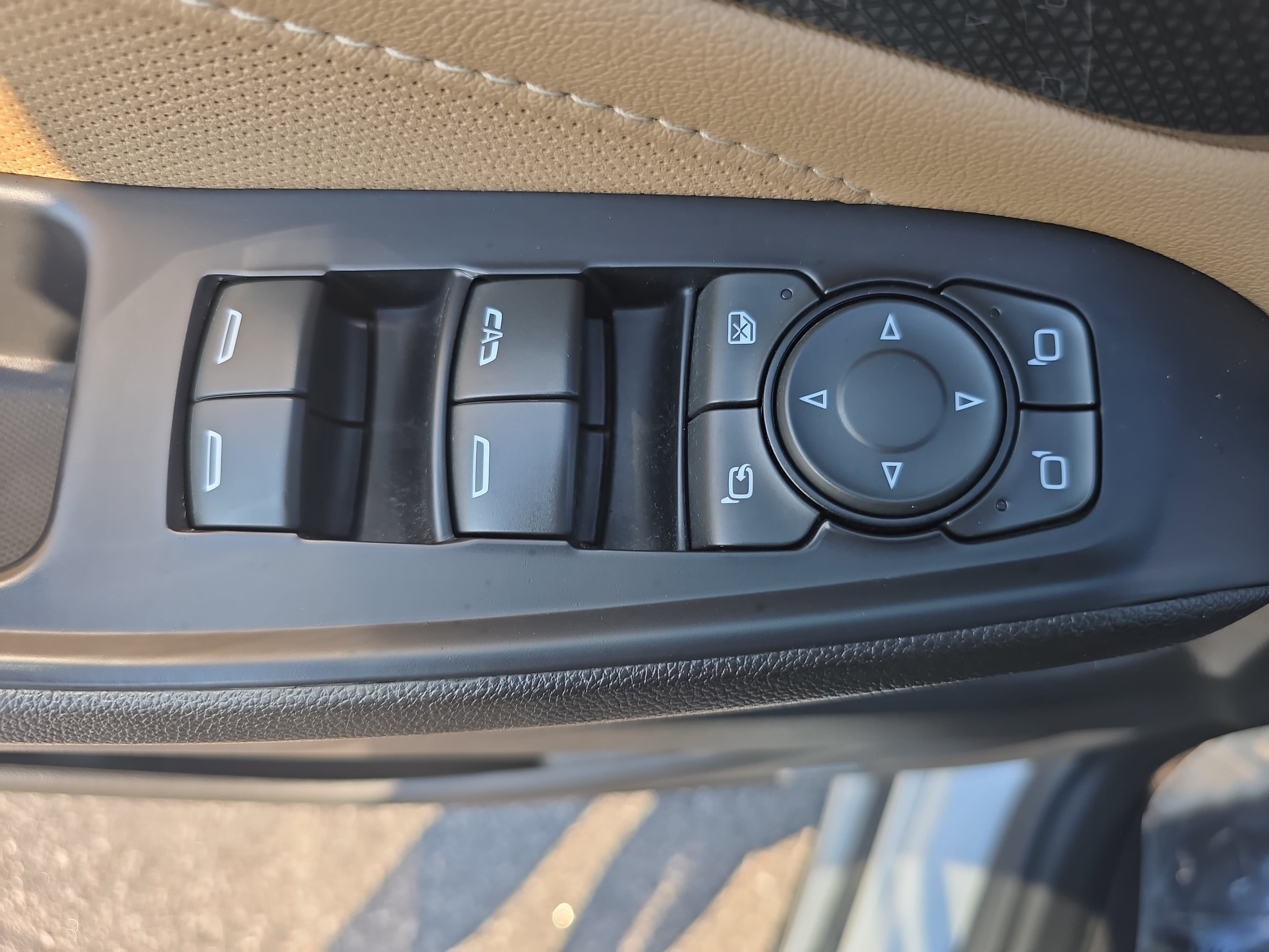 Used 2022 Chevrolet Traverse Premier AWD/4WD image 30