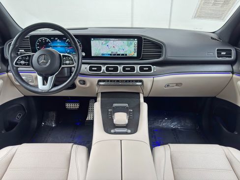 Used 2023 Mercedes-Benz GLS 450 4MATIC image 13