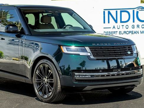 Used 2025 Land Rover Range Rover SE AWD/4WD image 5