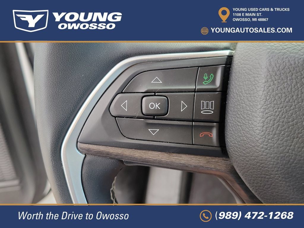 Used 2024 Jeep Grand Cherokee Limited w/ Black Appearance Package AWD/4WD image 13