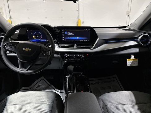 New 2026 Chevrolet Trax LT image 10