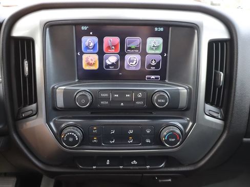 Used 2017 Chevrolet Silverado 1500 LT AWD/4WD image 10