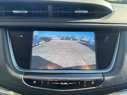 Used 2018 Cadillac XT5 Luxury w/ Driver Awareness Package image 28