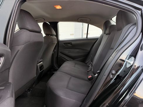 Used 2022 Toyota Corolla LE FWD image 16